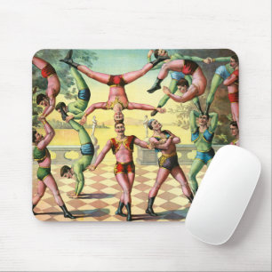 Dreizehn Männer bei Akrobatik Mousepad