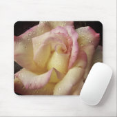 drenched in dew mousepad (Mit Mouse)