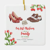 Dress Shoes Baby's First Christmas Keramikornament (Vorderseite)