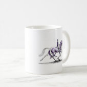 Dressurpferd in Trot Piaffe Kaffeetasse (VorderseiteRechts)