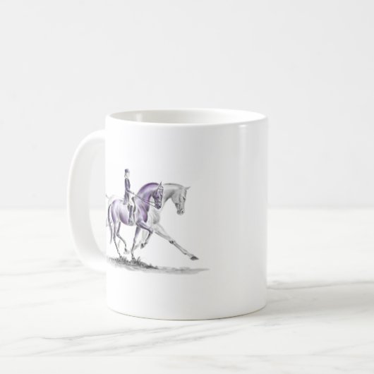 Dressurpferd in Trot Piaffe Kaffeetasse (Vorderseite Links)