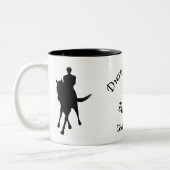 Dressurreiter sind ausgewogene Silhouette Zweifarbige Tasse (Links)