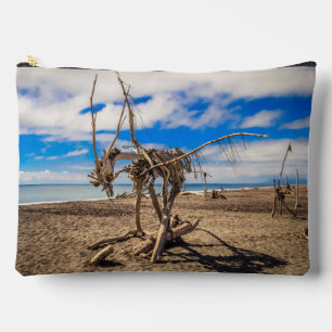 Driftwood-Kunstwerk am Hokitika Beach, Neuseeland Zubehörtasche