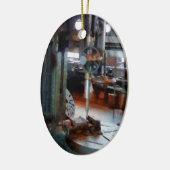 Drill Press Near Window Keramikornament (Links)