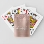 Drilling Glitzer Rose Gold Monogram Playing Cards Spielkarten<br><div class="desc">Maßgeschneiderte,  elegante und gürmige Spielkarten mit Rose Gold Imitat Glitzer tropfen auf eine Rose Gold Imitate metallische Folie Hintergrund. Monogramm mit Ihrem Namen in einem stilvollen weißen Skript mit Swashes.</div>