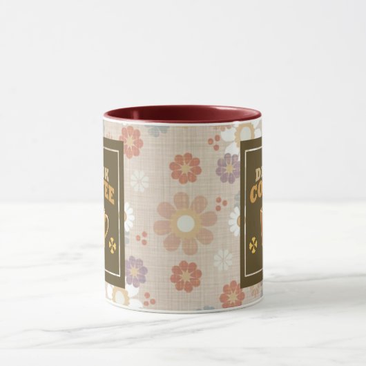 Drink Coffee Mug – Maroon Floral Aesthetic Pattern Tasse (Zentrum)