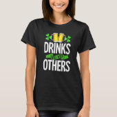 Drinks Well With Others Shirt Drinks Well With Oth (Vorderseite)