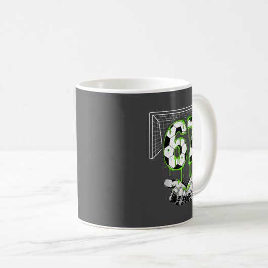 Drip Seven Soccer Gen Six Alpha 67 Kaffeetasse (VorderseiteRechts)