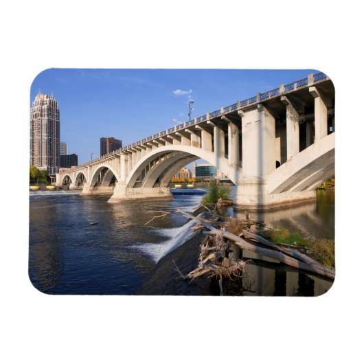 Dritte Avenue Bridge in Minneapolis Magnet (Horizontal)
