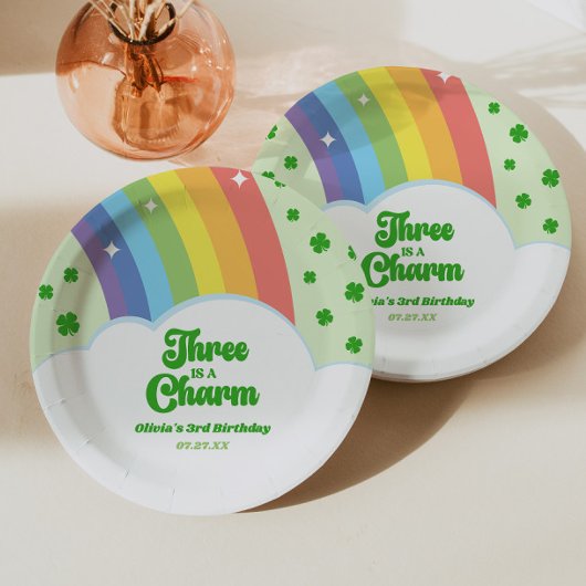 Drittes Geburtstags-Party: Charm Rainbow Pappteller
