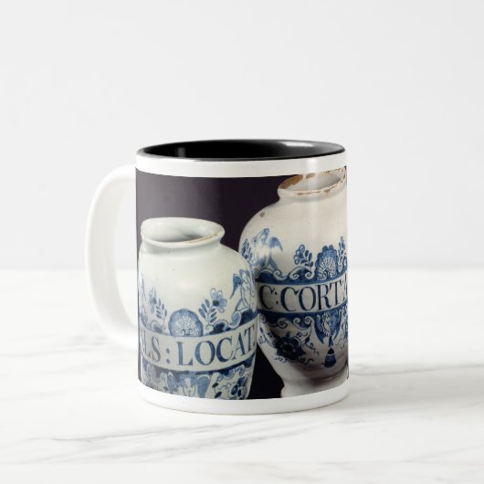 Drogengläser der Apotheker, c.1740 Zweifarbige Tasse (Vorderseite Links)