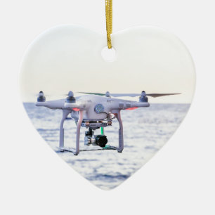 Drohne an der Küste über Meer Keramik Ornament