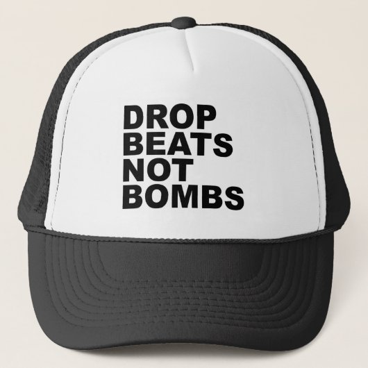 Drop Beats statt Bomben Truckerkappe (Vorderseite)