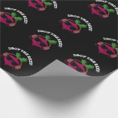 Drop the Beet Funny Music Veggie Pun Dark BG Geschenkpapier (Ecke)