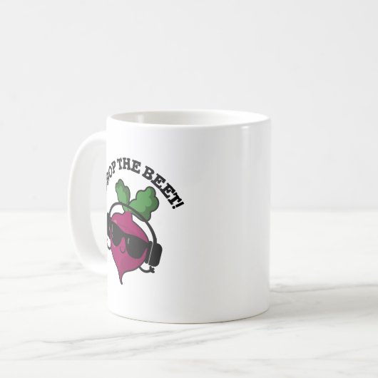Drop the Beet Funny Music Veggie Pun Kaffeetasse (Vorderseite Links)