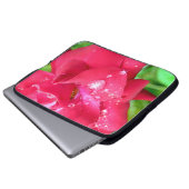 Droplets on Petals Laptop Sleeve (Vorne Knopf)