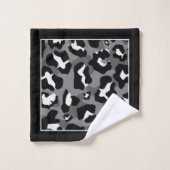 Druck und Monogramm aus schwarzem, weißem und grau Badhandtuch Set (Waschlappen)