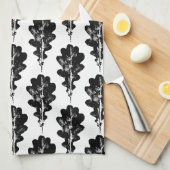Druckmuster aus schwarzem und weißem Eichenholz Geschirrtuch (Viertel Falte)