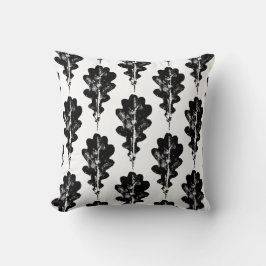 Druckmuster aus schwarzem und weißem Eichenholz Kissen