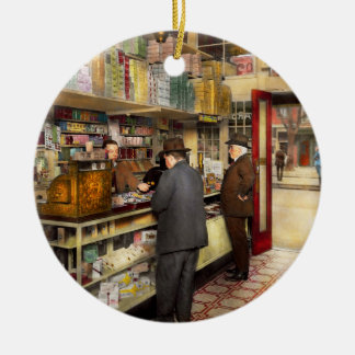 Drugstore - Genaue Änderung bitte 1920 Keramikornament