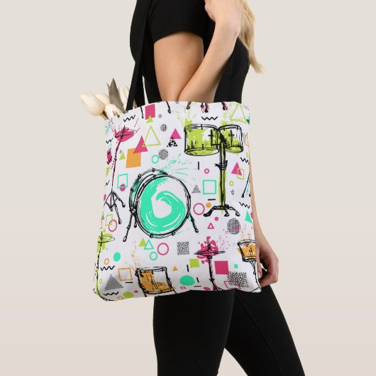 Drum Kit: Das Retro der Wasserfarben-Memphis. Tasche (Von Nahem)