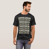 Drum-Trommeln im weißen Text T-Shirt (Vorne ganz)