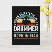 Drummer geboren 1944 80th Birthday Drumming Gift Karte (Gelbe Blume)