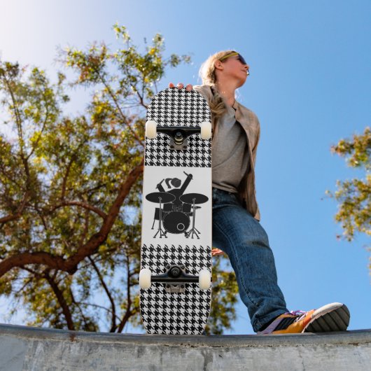 DRUMMER GIRL SKATEBOARD DECK (Außen 1)