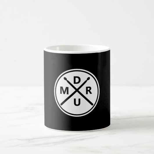 Drummer: Schlagzeug über Trommelsticks Kaffeetasse (Mittel)