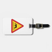 DRUNKENDE MENSCHEN ÜBERQUEREN VERKEHRSSIGN GEPÄCKANHÄNGER (Vorderseite horizontal)