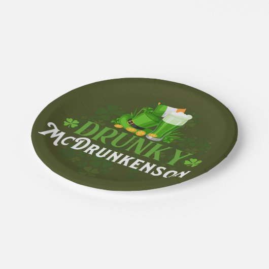 Drunky McDrunkerson St. Patrick's Day Pappteller (Schrägansicht)