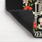 Dry Bones Come Alive Funny Skeleton Floral Christi Mousepad (Ecke)
