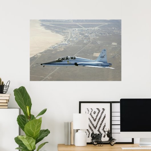 Drydens T-38-Talon Trainer Jet in Flight Poster (Heimbüro)