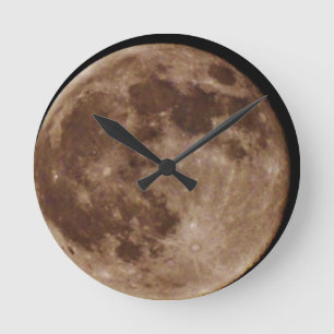 DSC02662.JPG RUNDE WANDUHR