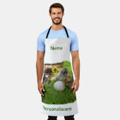 Dschinn mit eiern im gras schürze (Getragen)