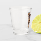 Dschungelkatzentier mit getrübter Leoparde Schnapsglas (Links)