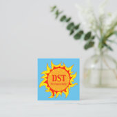 DST permanent - Sommerzeit Quadratische Visitenkarte (Stehend Vorderseite)