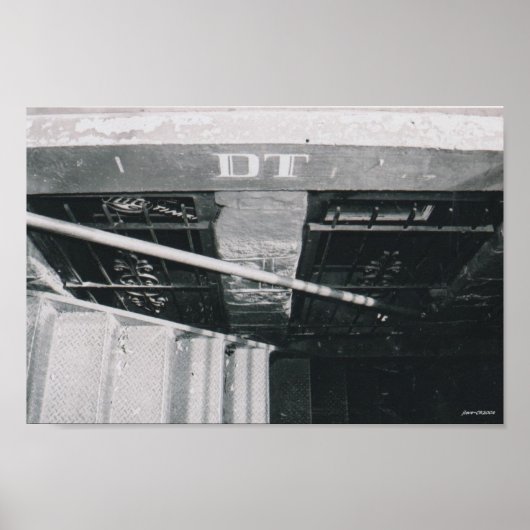 DT ist in der Innenstadt von Athen Poster (Vorne)