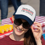 Du bist im Glück - ich bin Single Truckerkappe<br><div class="desc">Eine wirklich einfache Abhollinie. Du hast Glück - ich bin Single sagt alles was es braucht. Mit diesem witzigen Slogan fällt dir das auf.</div>