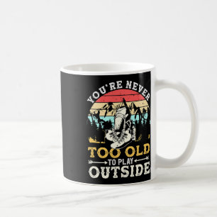 Du bist nie zu alt, um draußen Mountain Hiki zu sp Kaffeetasse