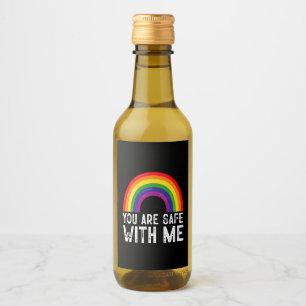 Du bist sicher bei mir LGBTQ Pride Monat Regenboge Weinetikett