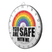 Du bist sicher mit meinem LGBTQ-Regenbogenstolz Dartscheibe (Vorderseite rechts)