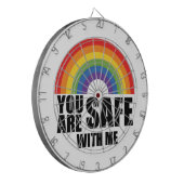 Du bist sicher mit meinem LGBTQ-Regenbogenstolz Dartscheibe (Vorderseite Links)