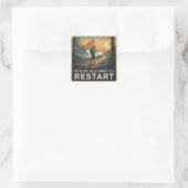 Du darfst neu starten quadratischer aufkleber (Tasche)