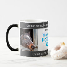 Du grinst wie ein Honighorsekt - albern deutsch! M