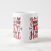 "Du hältst den Schlüssel zu meinem Herzen Jumbo-Tasse (Vorderseite)