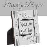 Du hast diese Ermutigung grau got Fotoplatte<br><div class="desc">Kleine quadratische Plakette / 5.25 x 5.25 mit Easel Ermutigung,  positive Vibes Plaque Geschenkidee. Ein Geschenk für jemanden,  den Sie interessieren,  der vielleicht eine kleine tägliche Erinnerung benötigt,  die sie durch alles durchkommen kann,  was sie beunruhigt. Es gibt immer Hoffnung und Liebe. Dunkel und hellgrau.</div>