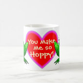 Du machst mich so hoppy, fröhliche Frösche, rote H Kaffeetasse (Mittel)