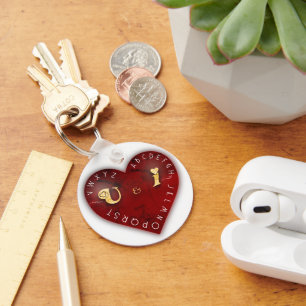 Du und ich - Alphabet-Spiel auf einem roten Herzen Schlüsselanhänger