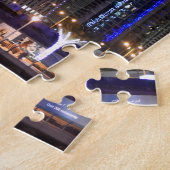 Dubai Cayan Tower in der Nacht Puzzle (Seite)